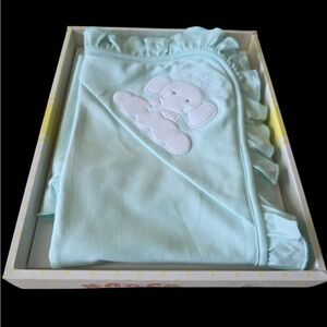 ✨ Luxurious 100% Cotton Ruffled Swaddle Blanket - 32x32" ✨💎 New In Box
